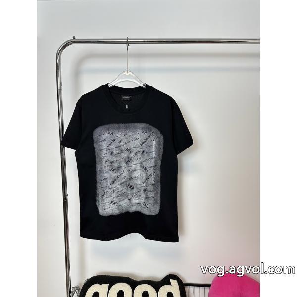 毎日に上質を 今年流大人っぽさbalenciaga半袖Tシャツコピー ブランド 通販 安心