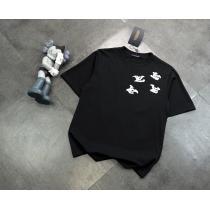 ブランド 偽物清潔感溢れる2026新作も続々登場!LOUIS VUITTON半袖Tシャツ