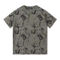 LOUIS VUITTONスーパー コピー 通販 優良軽やかな素材感夏の最新ファッション半袖Tシャツ