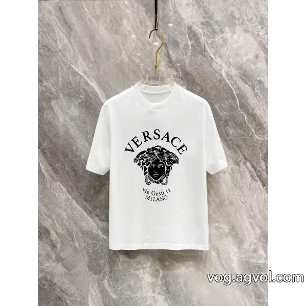 VERSACE新作愛用セレブ多数夏に必須の定番アイテム半袖Tシャツ偽物 通販 