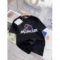 モンクレール偽 ブランド 販売絶妙な抜け感大人の余裕が漂う半袖Tシャツ