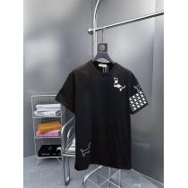 THOM BROWNE人気話題夏が待ちきれないブランド新作ブランド コピー  半袖Tシャツ