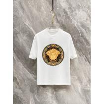半袖TシャツVERSACEブランド コピー 優良人気モデル愛用今年流大人っぽさ