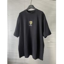 肌触りの着心地が良く 23AW お早目にブランド 激安balenciaga半袖Tシャツ