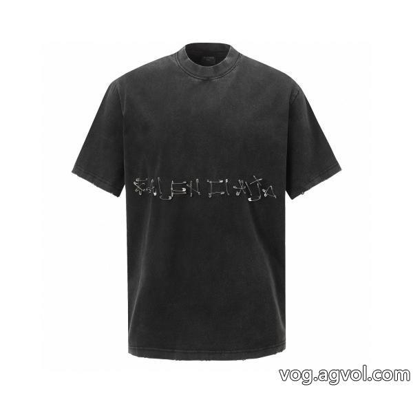 balenciaga半袖Tシャツコピー ブランド新作在庫希少232026の大人コーデ