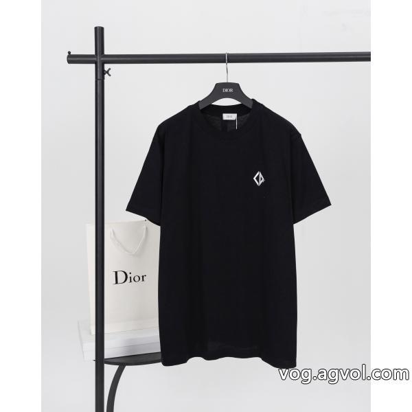 ファッション感満々絶妙な抜け感半袖TシャツDIORコピー ブランド