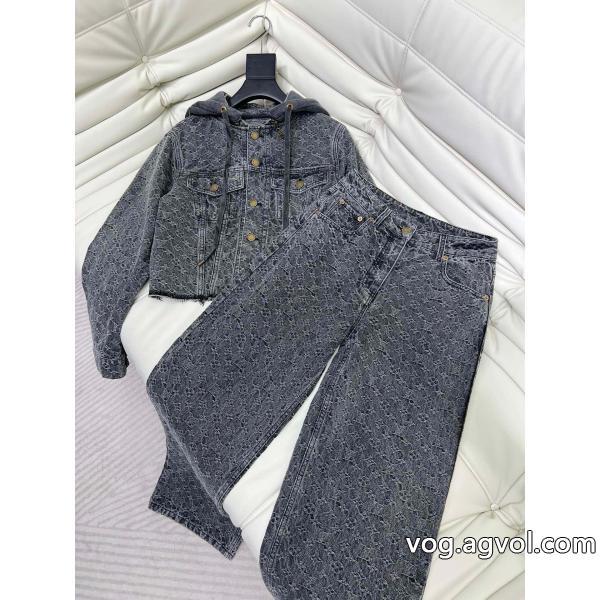 肌触りの着心地が良く 重宝するセットLOUIS VUITTONコピー ブランド 通販 安心