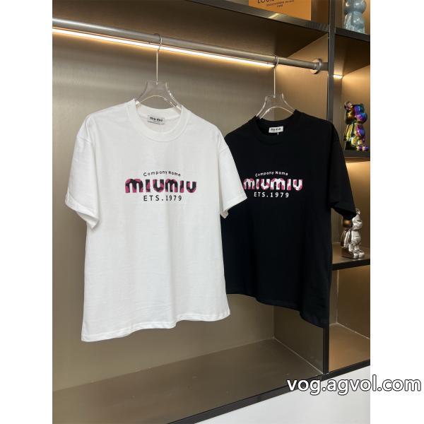通販 ブランド半袖TシャツMIUMIU即発送最新作2026 23AWの最新アイテム