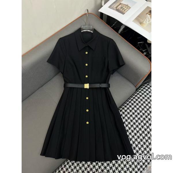 人気商品再入荷夏らしい爽やかさスーパー コピー  ワンピースMIUMIU
