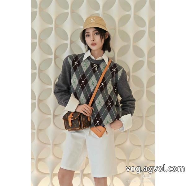 ブランド コピー 専門完売間近雑誌掲載セーターLOUIS VUITTON