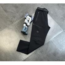 スラックス涼しげな印象の毎年爆発的人気ブランド コピー ショップMONCLER