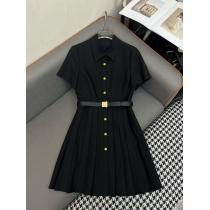 人気商品再入荷夏らしい爽やかさスーパー コピー  ワンピースMIUMIU