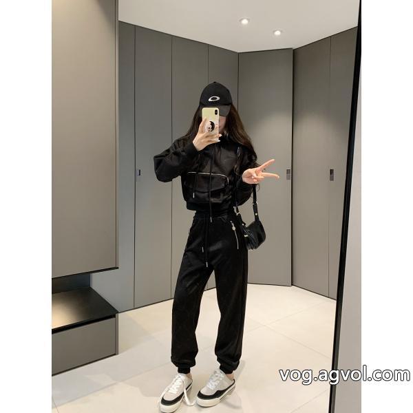 ブランド コピー 販売セットLOEWE人気急上昇2026年春限定 永遠の定番