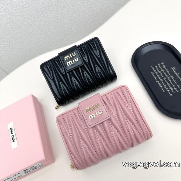 スーパー コピー ブランド 通販MIUMIU着心地良く人気ブランド財布