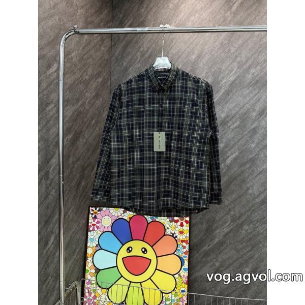 偽物 通販 カジュアルな雰囲気があり人気急上昇中balenciaga長袖シャツ