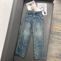 偽 ブランドジーンズジュアル感強めの着2026夏色っぽさLOEWE