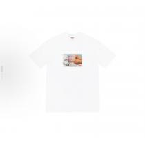 シンプルなデザイン販路限定モデル通販 ブランドSUPREME半袖Tシャツ