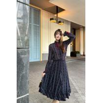 セット激安 ブランド 通販夏に向けて気になる人気の高いVALENTINO