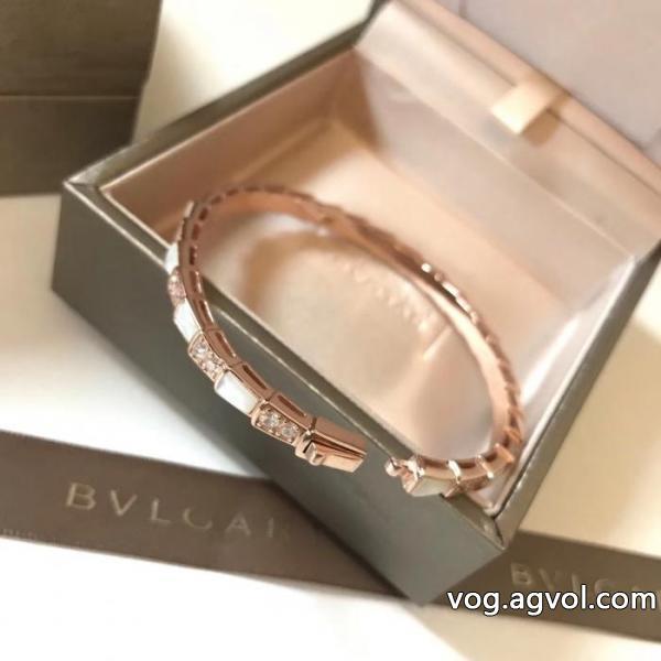 手镯嬉しいポイント人気商品再入荷激安 ブランドBVLGARI