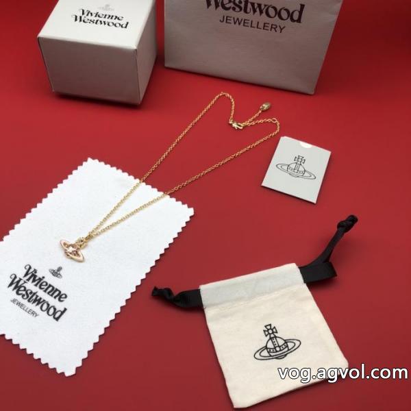 ブランド コピー  海外限定今年らしく魅力的アップネックレスVIVIENNE WESTWOOD