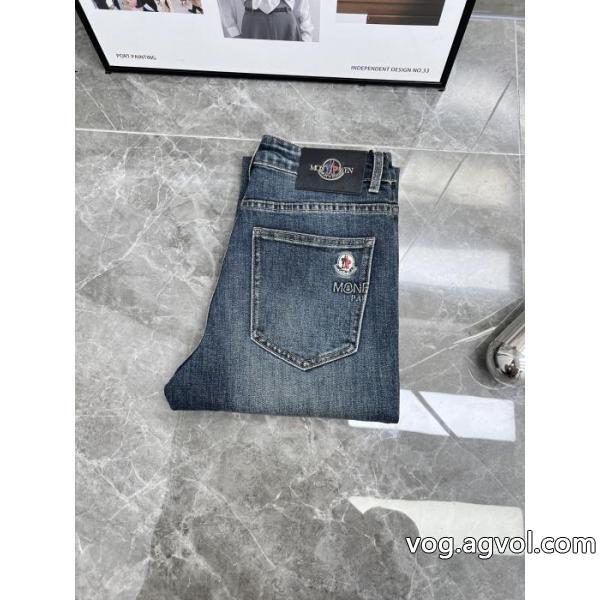 先行販売適度な光沢感がありMONCLERジーンズ偽物 ブランド
