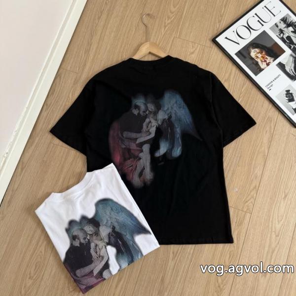 ブランド 偽物 激安 通販快適な着心地限定版プリント半袖Tシャツオフホワイト