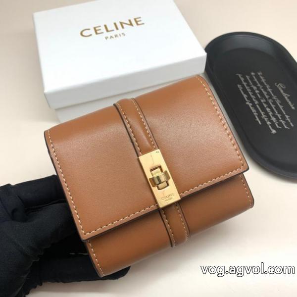 スーパー コピー  財布CELINE軽やかな印象今季話題の一級品