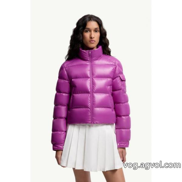 MonclerモンクペトラPetra女史短丈グースダウン詰め襟厚手のパン服ダウンジャケットです