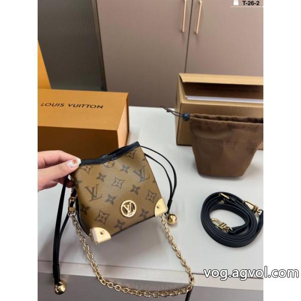 LOUIS VUITTONシューマイバッグ折りたたみケース飛行機ケース