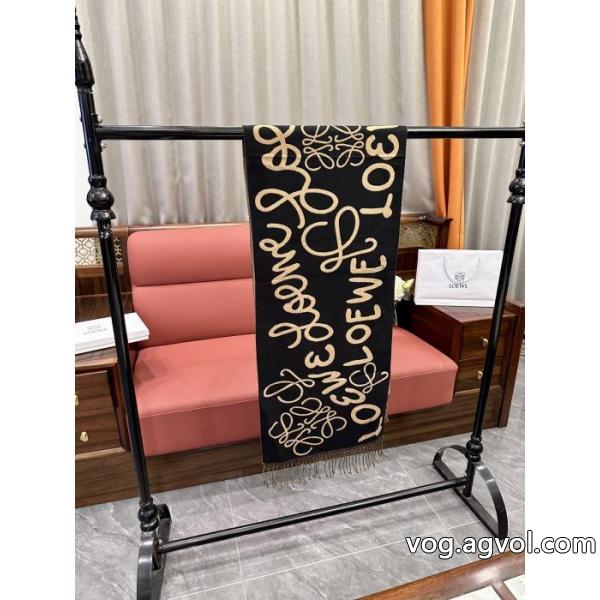 コピー 品 ブランド上質な素材清潔感の高い新品ロエベマフラー