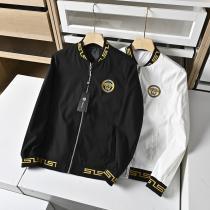 VERSACEコートコピー 商品 通販海外限定季節感あふれる注目の新作