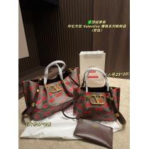ブランド コピー 着払いバッグ風合いが魅力強くおすすめしたいVALENTINO