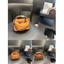 バッグブランド 通販LOEWE上品な落ち感ある北欧ブランド