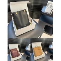 今季大人気のデザイン完売必須ブランド コピー s 級LOEWEバッグ