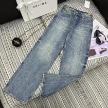 Celineの新作メタルチェーンウエストデザインデニムストレートパンツ