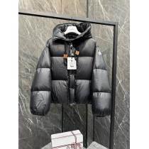 プレミアムダウンMoncler Boreyレディース2 in 1ショートダウンジャケット