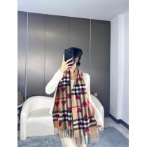BURBERRYクラシックカシミヤ桃のハートマフラー