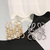 ロエベ LOEWE如意結び目幾何学的新作ブローチbrooch