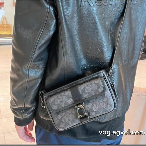 COACHメンズ定番ロゴショルダーバッグショルダーバッグショルダーバッグカメラバッグ