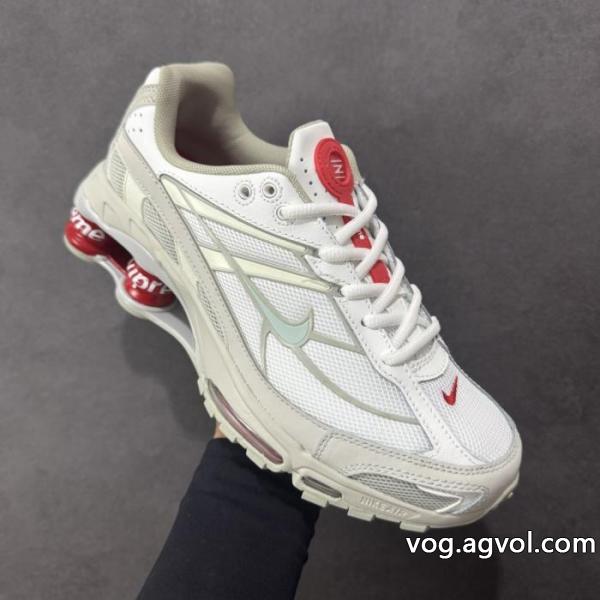 Supreme連名気柱緩衝ランニングシューズ