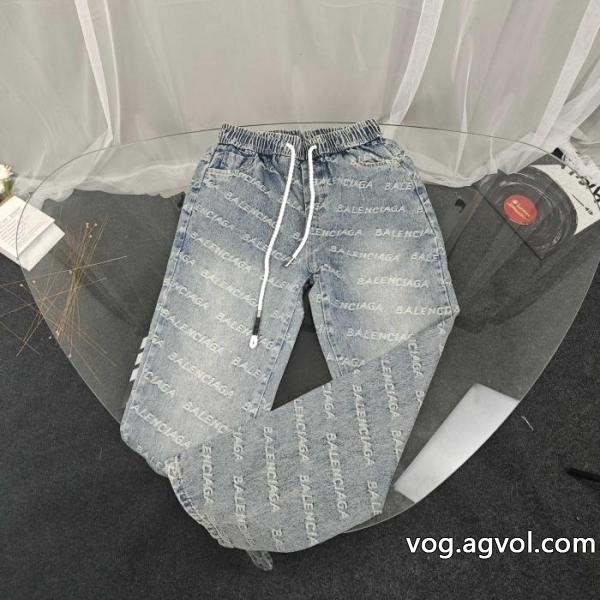 Balenciagaアルファベットロゴ弾幕満印タンニンジーンズ