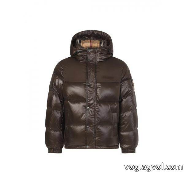 Burberry衝突カラーテープアルファベットロゴ入りフードダウンジャケット