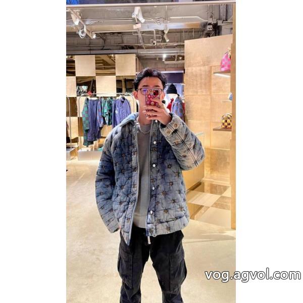 LOUIS VUITTON刺繍だらけで古くするカウボーイ綿入れの服