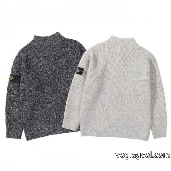 STONE ISLAND定番ハーフジッパーワッペンニットセーター