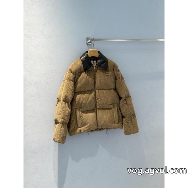 MIUMIUダウンジャケットスーパー コピー 品国内正規品送料無料 品質高き人気アイテム ネット販売限定