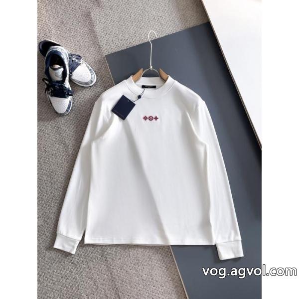 人気沸騰中 高級感のある 2026年限定発売新品ルイ ヴィトンブランド コピー長袖Tシャツ