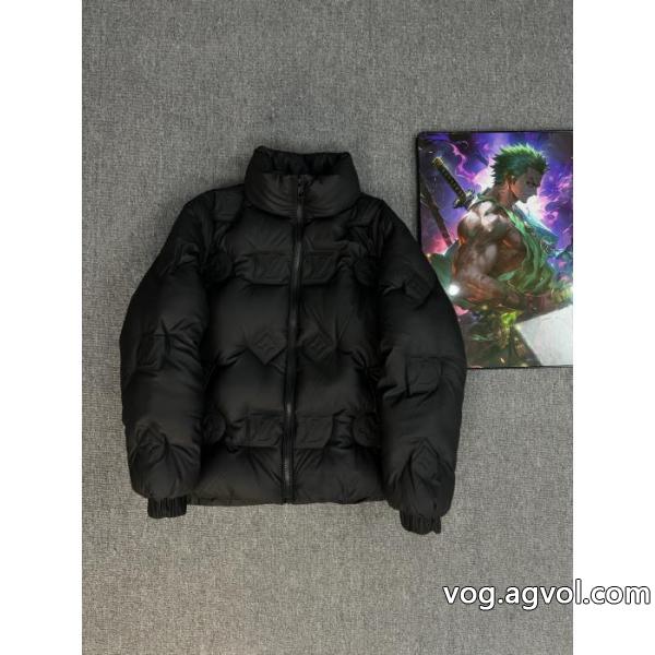 雑誌掲載 好評モデル 2026新作大注目LOUIS VUITTONダウンジャケットコピー 品 ブランド