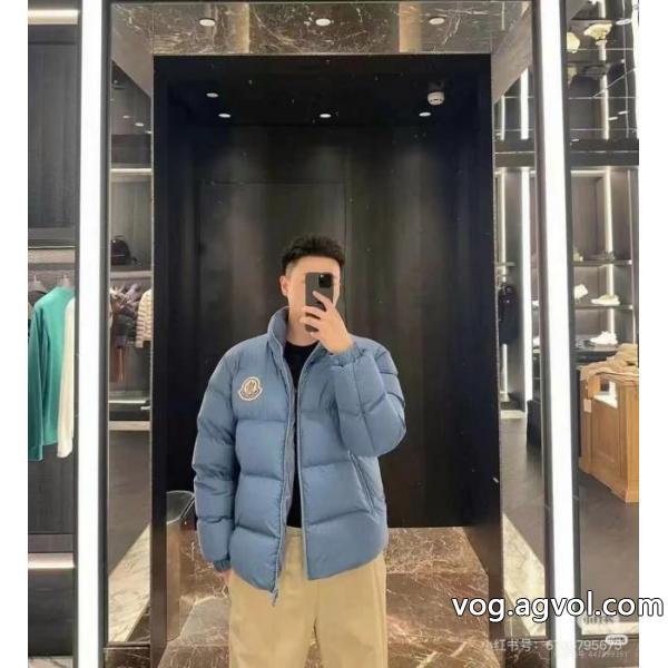 ダウンジャケットMONCLER激安 通販 ブランド長く愛用する 今だけセール 優しいのに存在感