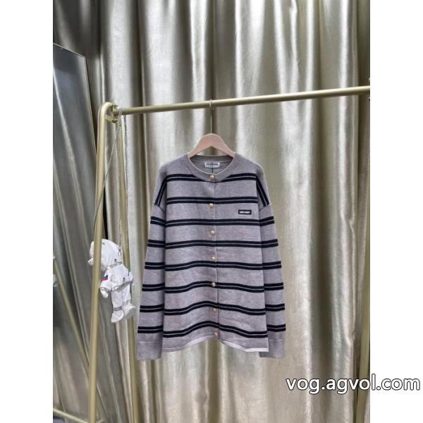 【激安】高級品通販 遂に再入荷 最安価格に挑戦中ブランド 激安セーターMIUMIU