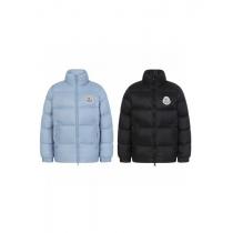 MONCLERマイクロラベル布ファスナースタンドカラーダウンジャケット